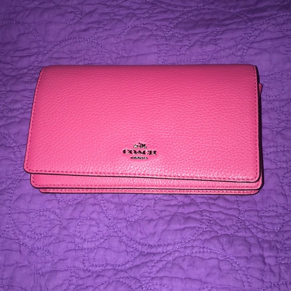 Coach Handbags - ‼️Last One‼️Coach Crossbody Clutch